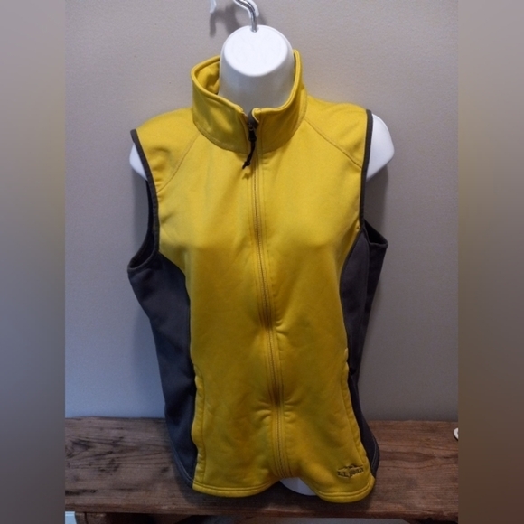 L.L. Bean Women’s Vest Size XL REG Zippered Pockets Full zip - Picture 1 of 7